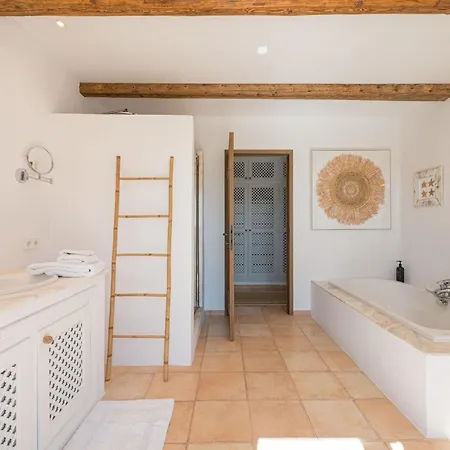 Des Riu Villa Santa Eulalia del Río
